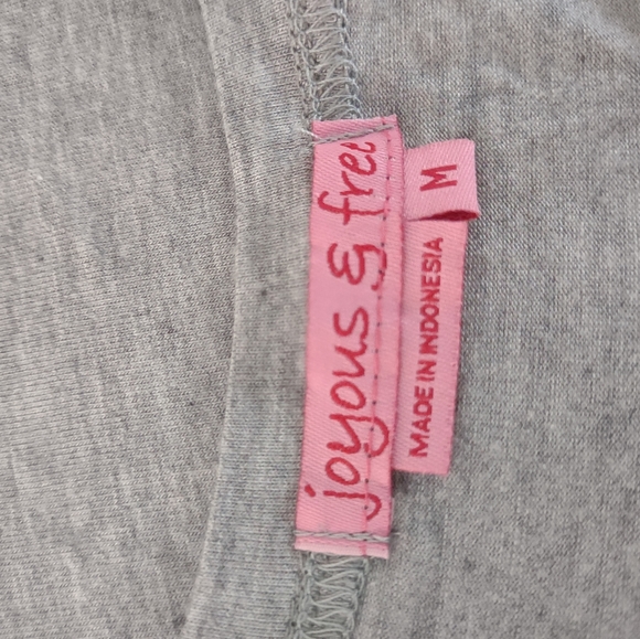 Joyous & Free Sequin Top. Size M - Picture 7 of 7